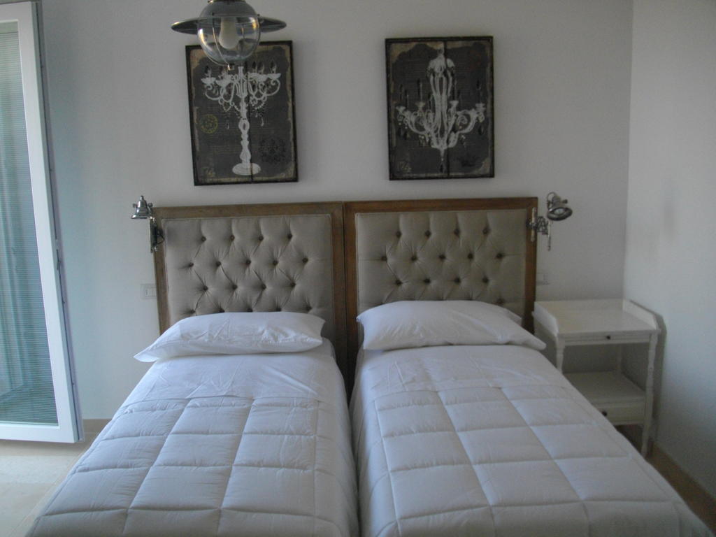 B&B Villa Cinzia Torre Santa Sabina Ruang foto