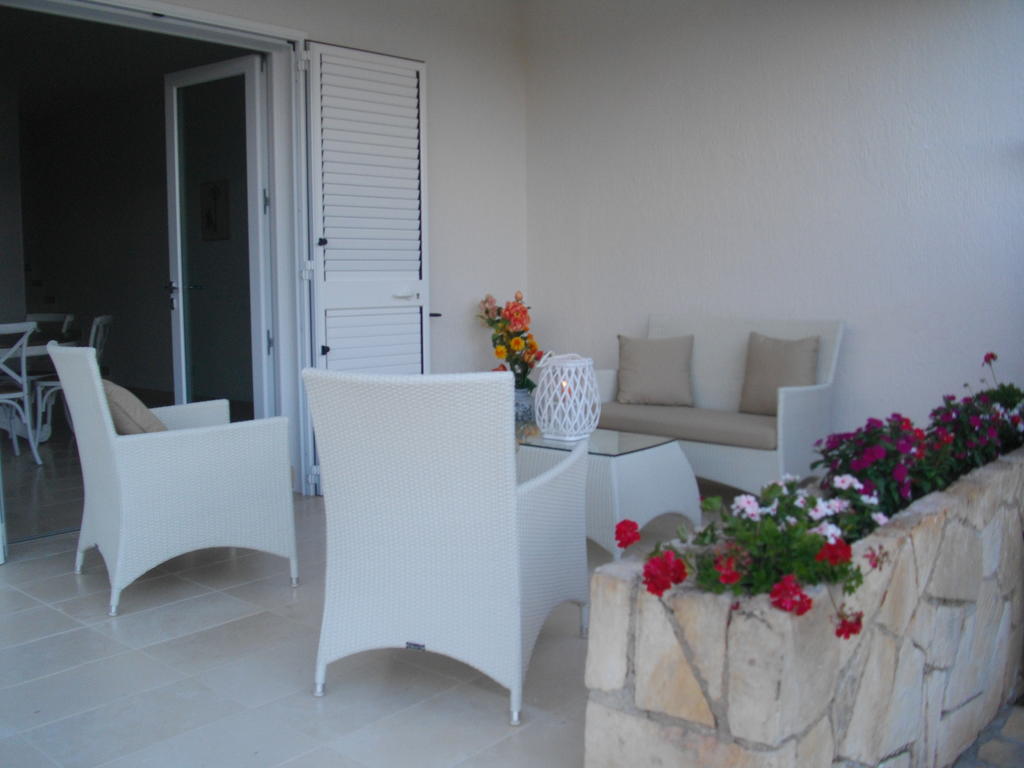 B&B Villa Cinzia Torre Santa Sabina Bagian luar foto