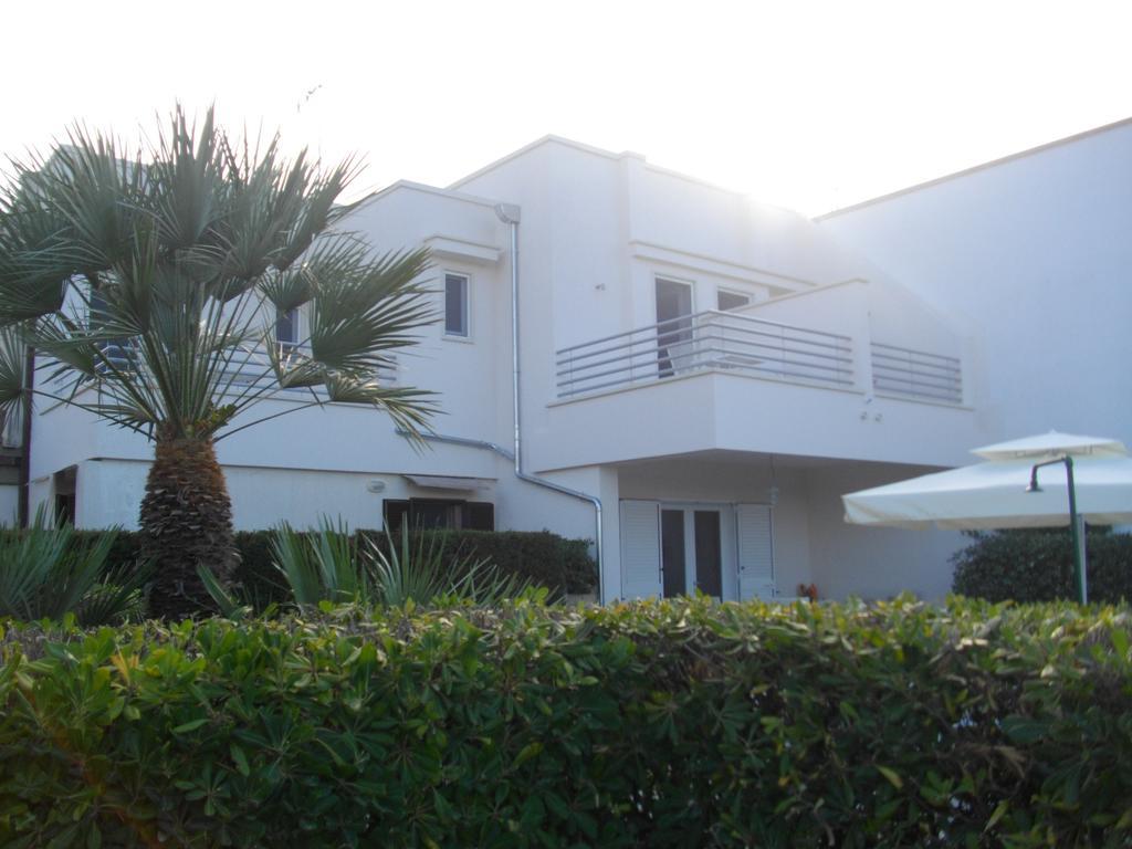 B&B Villa Cinzia Torre Santa Sabina Bagian luar foto