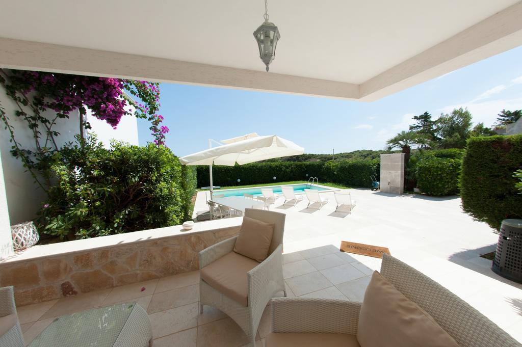 B&B Villa Cinzia Torre Santa Sabina Bagian luar foto